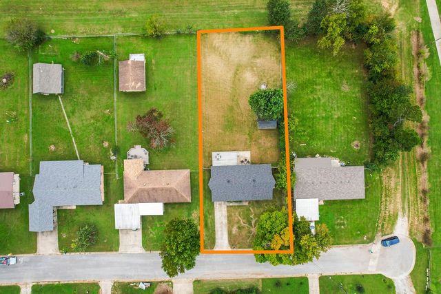 702 E Sumac Street, Rogers, AR 72756