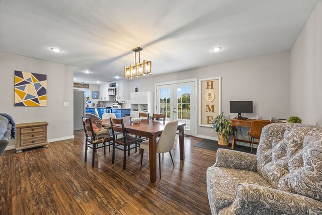 702 E Sumac Street, Rogers, AR 72756