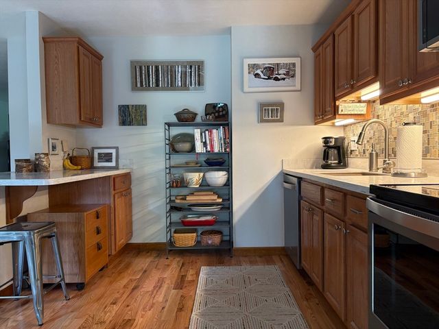 351-355 Main Street G, Easthampton, MA 01027