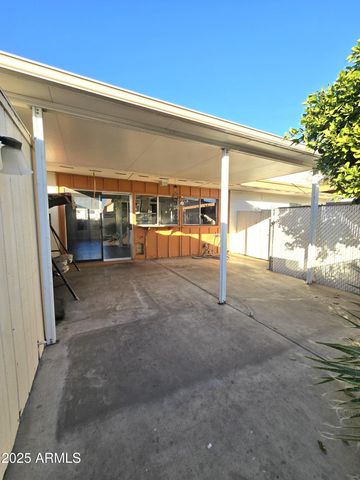 4711 W NORTHERN Avenue, Glendale, AZ 85301