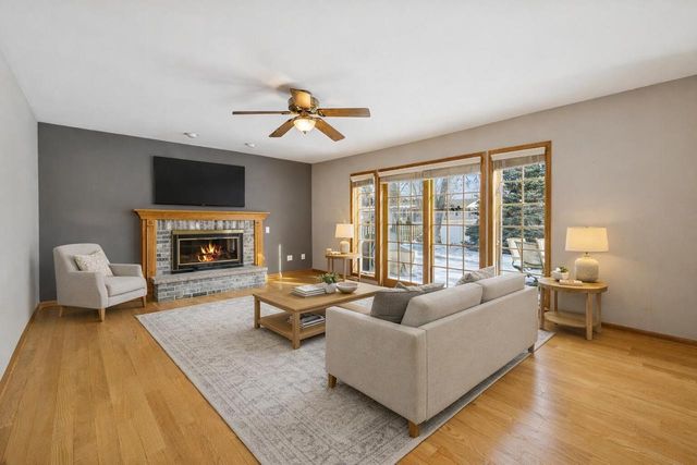 1025 Timothy DRIVE, Lake Geneva, WI 53147