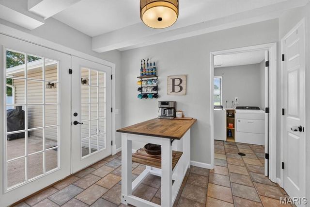 1301 Cave Springs Estate Drive, St Peters, MO 63376