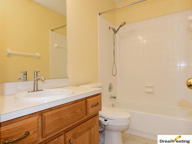17224 K Street, Omaha, NE 68135