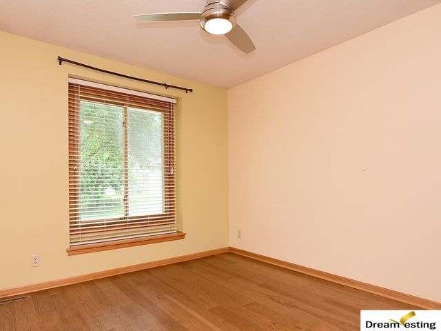 17224 K Street, Omaha, NE 68135