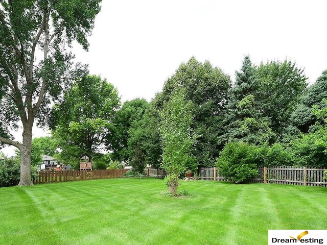 17224 K Street, Omaha, NE 68135