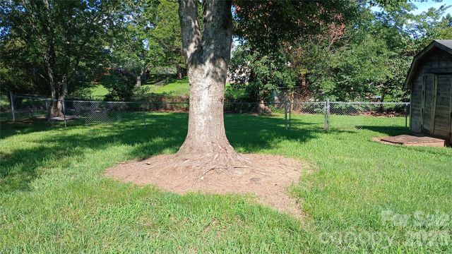 203 Church Street, Rhodhiss, NC 28630