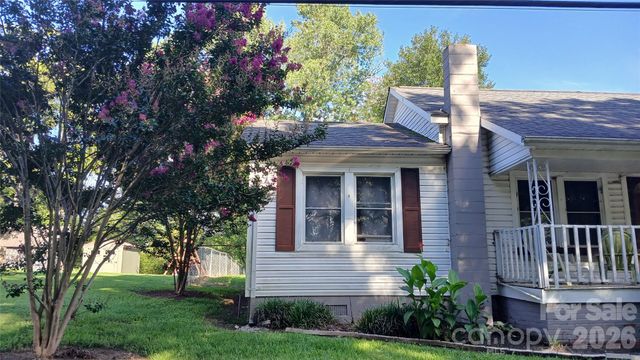 203 Church Street, Rhodhiss, NC 28630