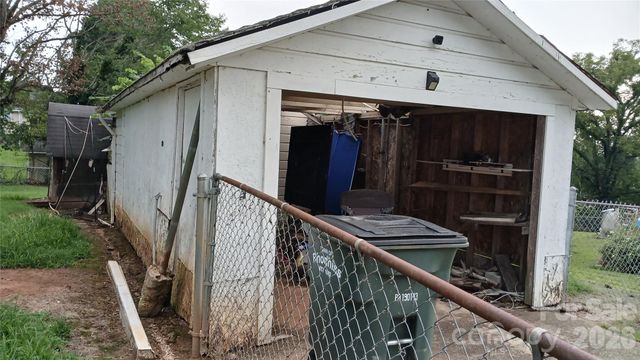 203 Church Street, Rhodhiss, NC 28630