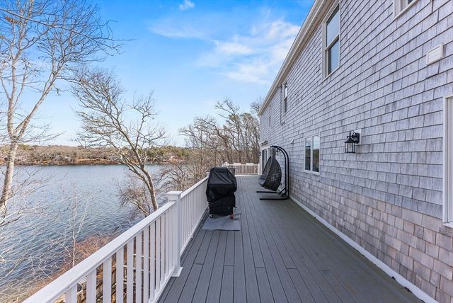 29 Eagle Hill Drive, Plymouth, MA 02360
