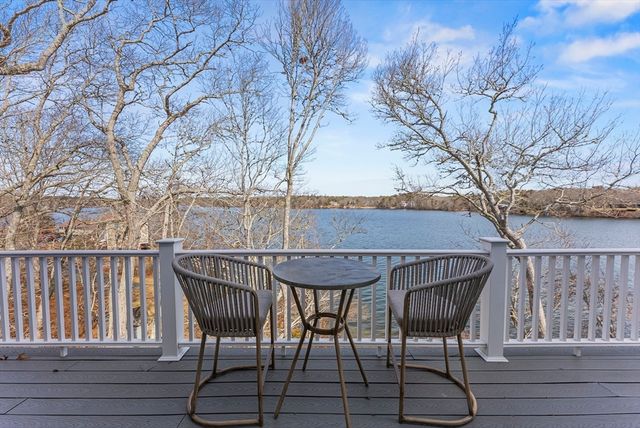 29 Eagle Hill Drive, Plymouth, MA 02360