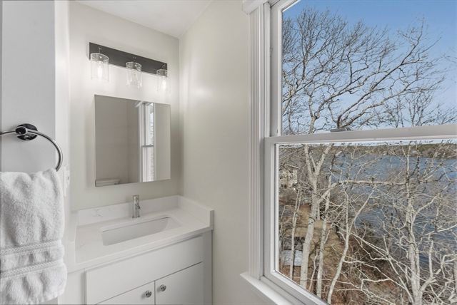 29 Eagle Hill Drive, Plymouth, MA 02360