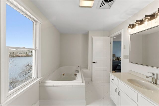 29 Eagle Hill Drive, Plymouth, MA 02360