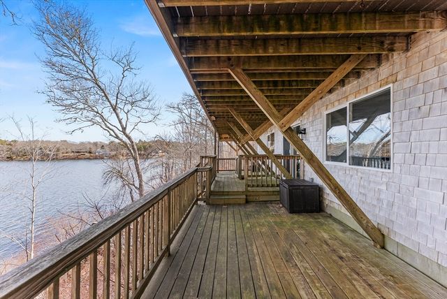 29 Eagle Hill Drive, Plymouth, MA 02360