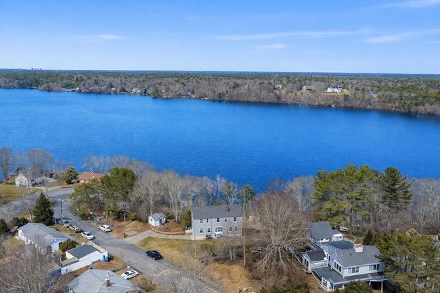 29 Eagle Hill Drive, Plymouth, MA 02360