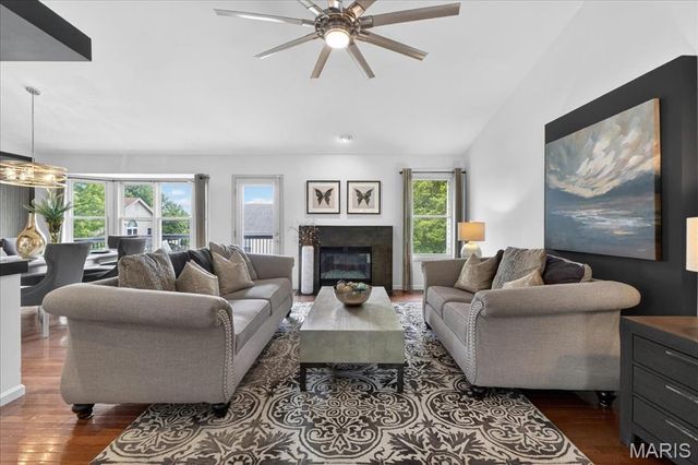 236 Hutchings Farm Dr N, O'fallon, MO 63368