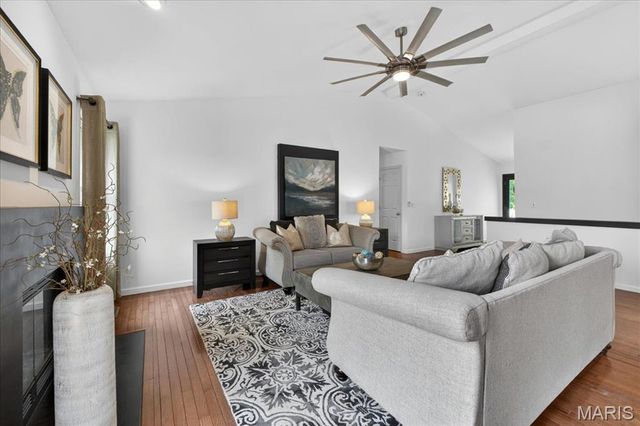 236 Hutchings Farm Dr N, O'fallon, MO 63368