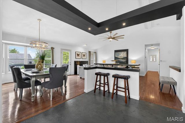 236 Hutchings Farm Dr N, O'fallon, MO 63368