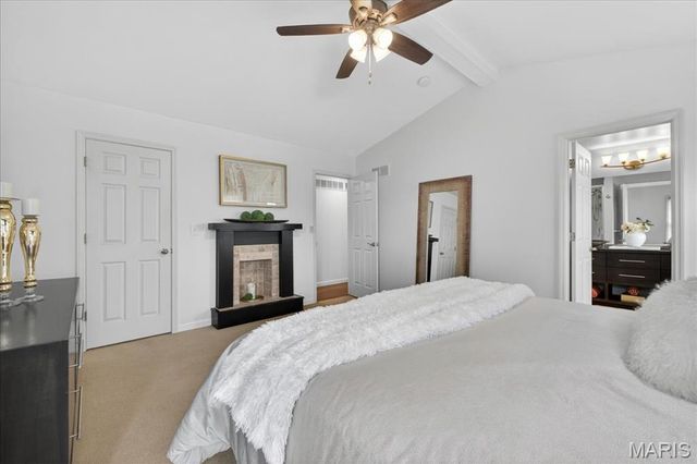 236 Hutchings Farm Dr N, O'fallon, MO 63368