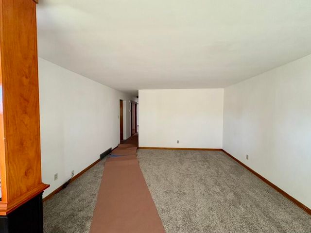 1915 169th Street, Hammond, IN 46324