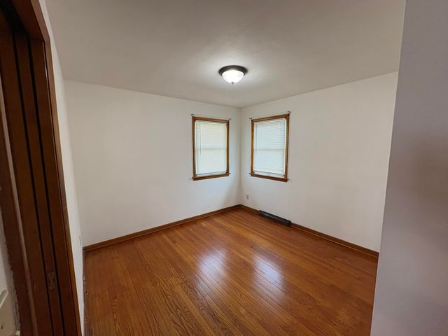 1915 169th Street, Hammond, IN 46324