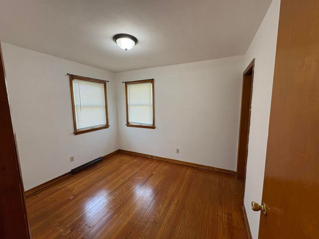 1915 169th Street, Hammond, IN 46324