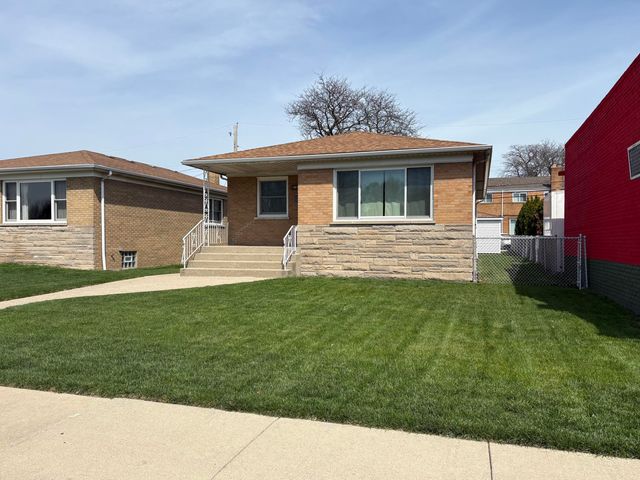 1915 169th Street, Hammond, IN 46324