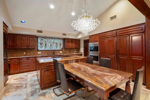 6535 Buffalo Speedway, Houston, TX 77005