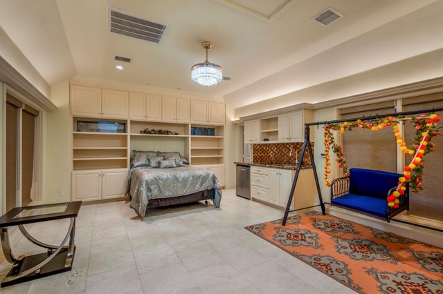 6535 Buffalo Speedway, Houston, TX 77005