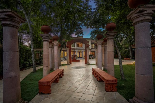 6535 Buffalo Speedway, Houston, TX 77005