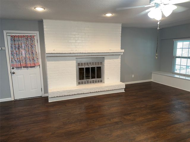 2713 Westview Drive, Mesquite, TX 75150