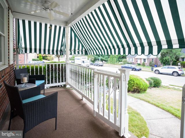 18 WALNUT HILL LN, Havertown, PA 19083