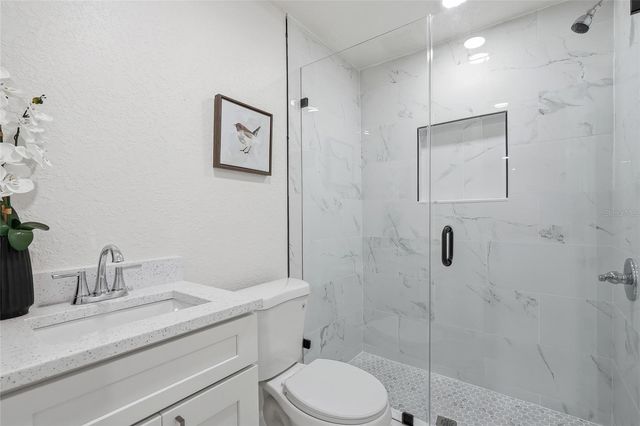 1002 E SEWARD STREET, Tampa, FL 33604