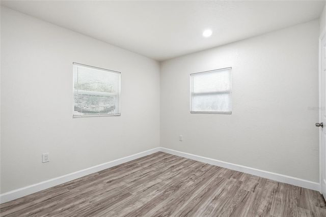 1002 E SEWARD STREET, Tampa, FL 33604