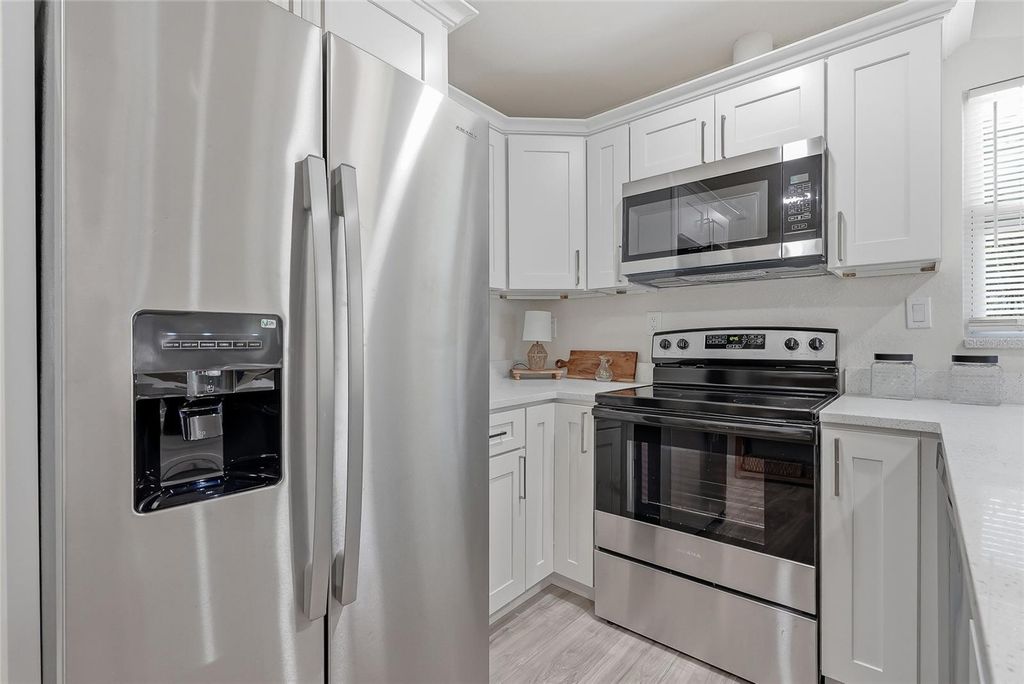 Image 14 of property listing at 1002 E SEWARD STREET, Tampa, FL 33604