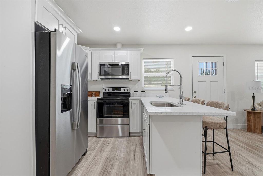 Image 15 of property listing at 1002 E SEWARD STREET, Tampa, FL 33604