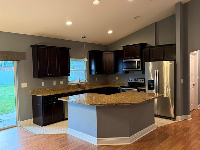 10340 SE 69TH TERRACE, Belleview, FL 34420