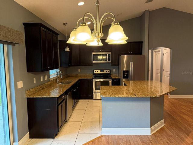 10340 SE 69TH TERRACE, Belleview, FL 34420