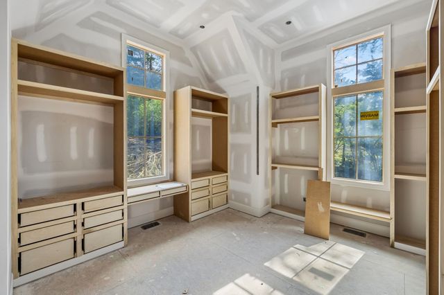 4521 Shys Hill Rd, Nashville, TN 37215