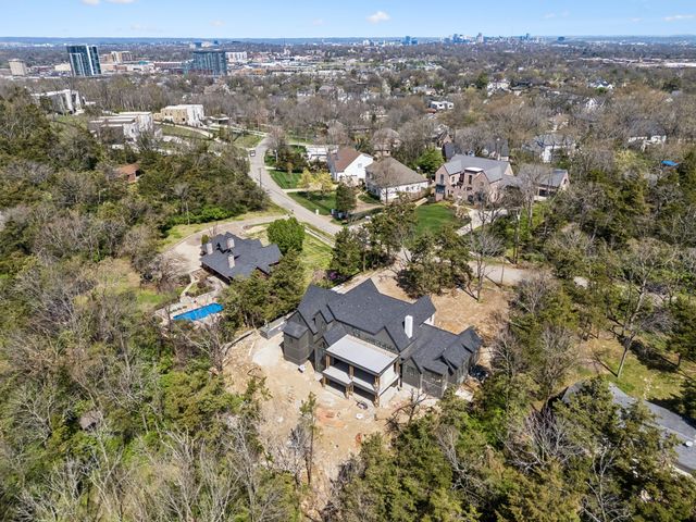 4521 Shys Hill Rd, Nashville, TN 37215