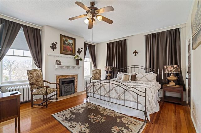 1 Hawthorne Place, Independence, MO 64052