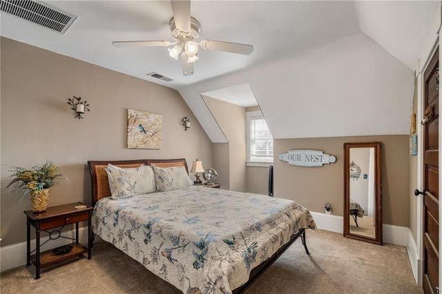 1 Hawthorne Place, Independence, MO 64052