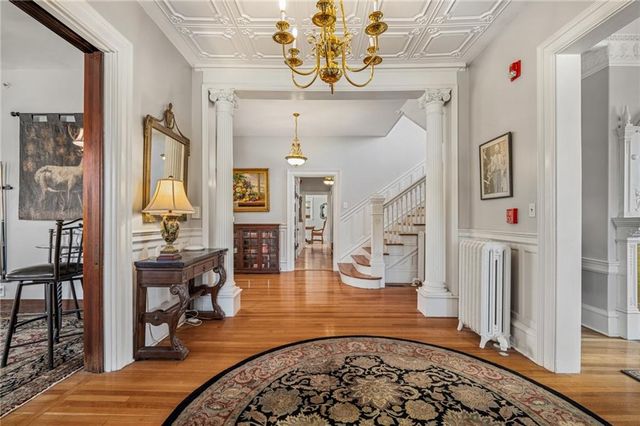 1 Hawthorne Place, Independence, MO 64052