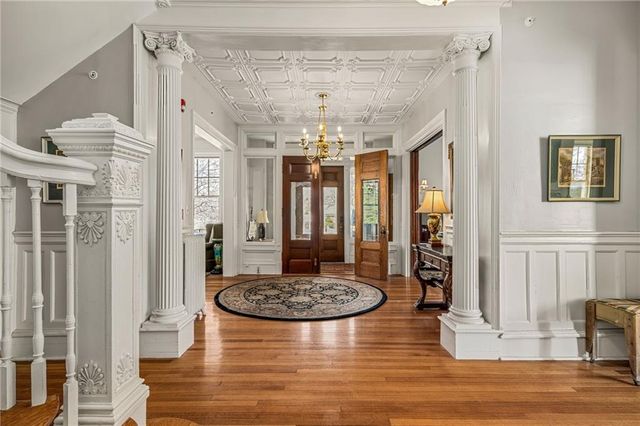 1 Hawthorne Place, Independence, MO 64052