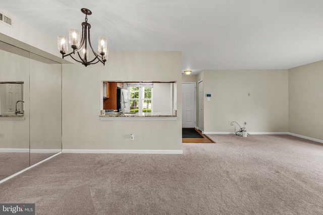 2407-A SEDGEFIELD DR, Mount Laurel, NJ 08054