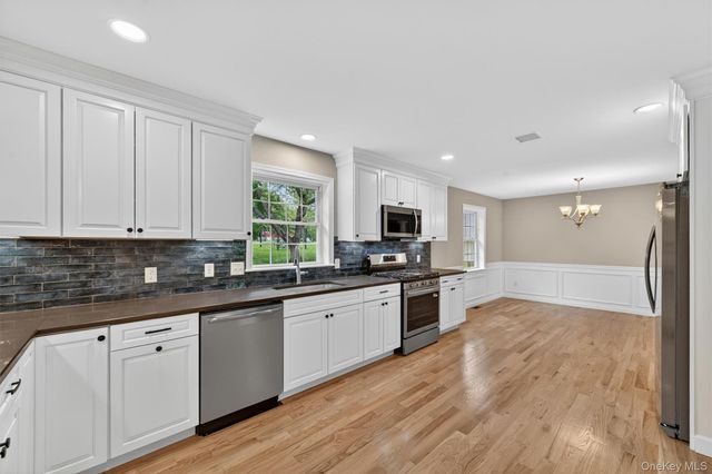 30 Wavey Willow Lane, Montgomery, NY 12549
