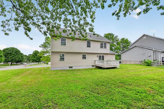 30 Wavey Willow Lane, Montgomery, NY 12549
