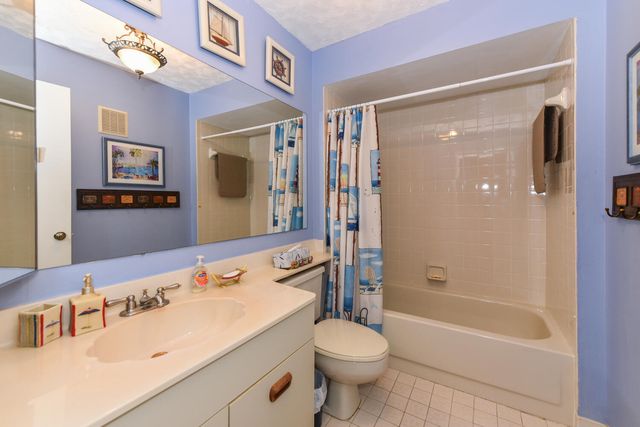 209 Ocean Dunes Circle, Jupiter, FL 33477