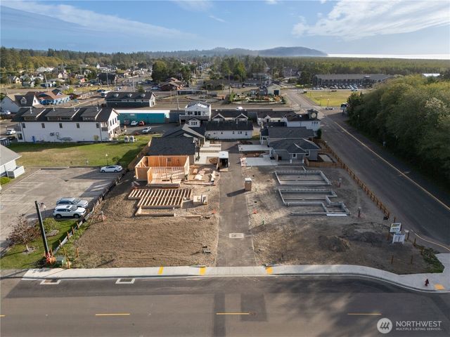 121 7th Street SW, Long Beach, WA 98631