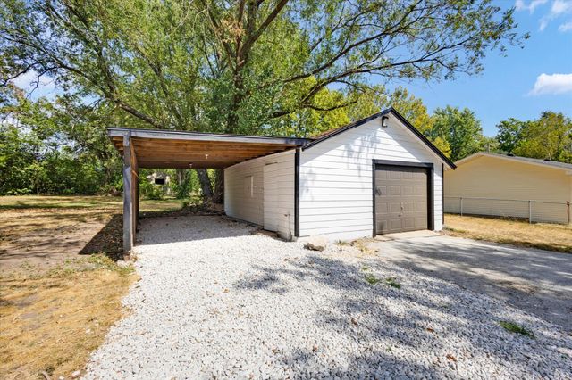 2753 W Nichols Street, Springfield, MO 65803