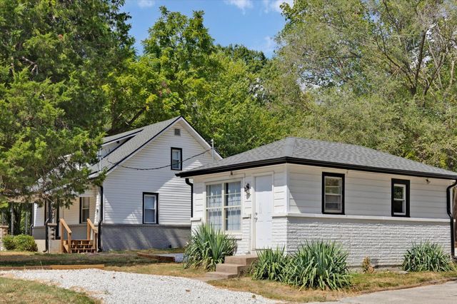 2753 W Nichols Street, Springfield, MO 65803